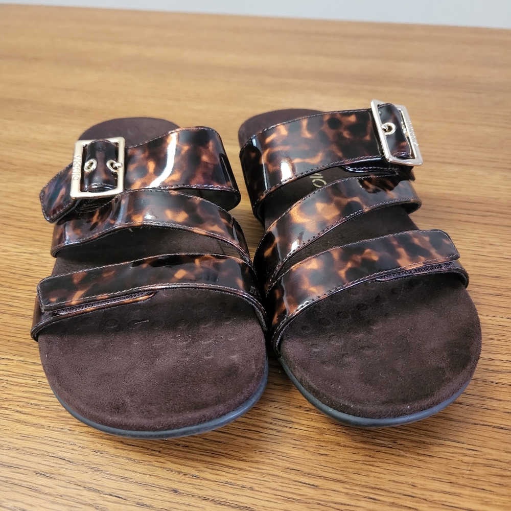 Vionic Skylar Tortoise-Shell Faux Patent Slide Sandals Size 9 WIDE